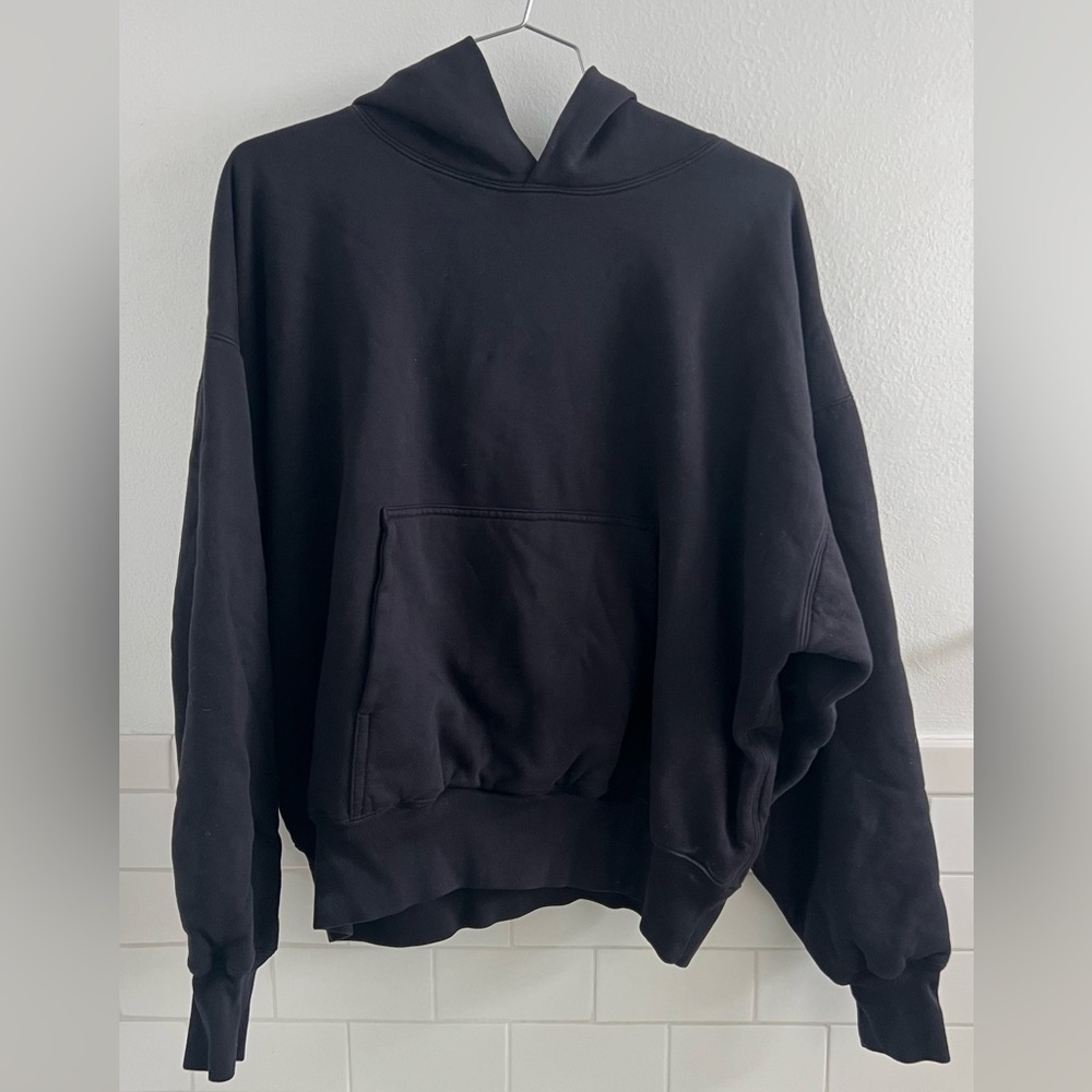 (New with tags) YEEZY GAP Hoodie XL Black